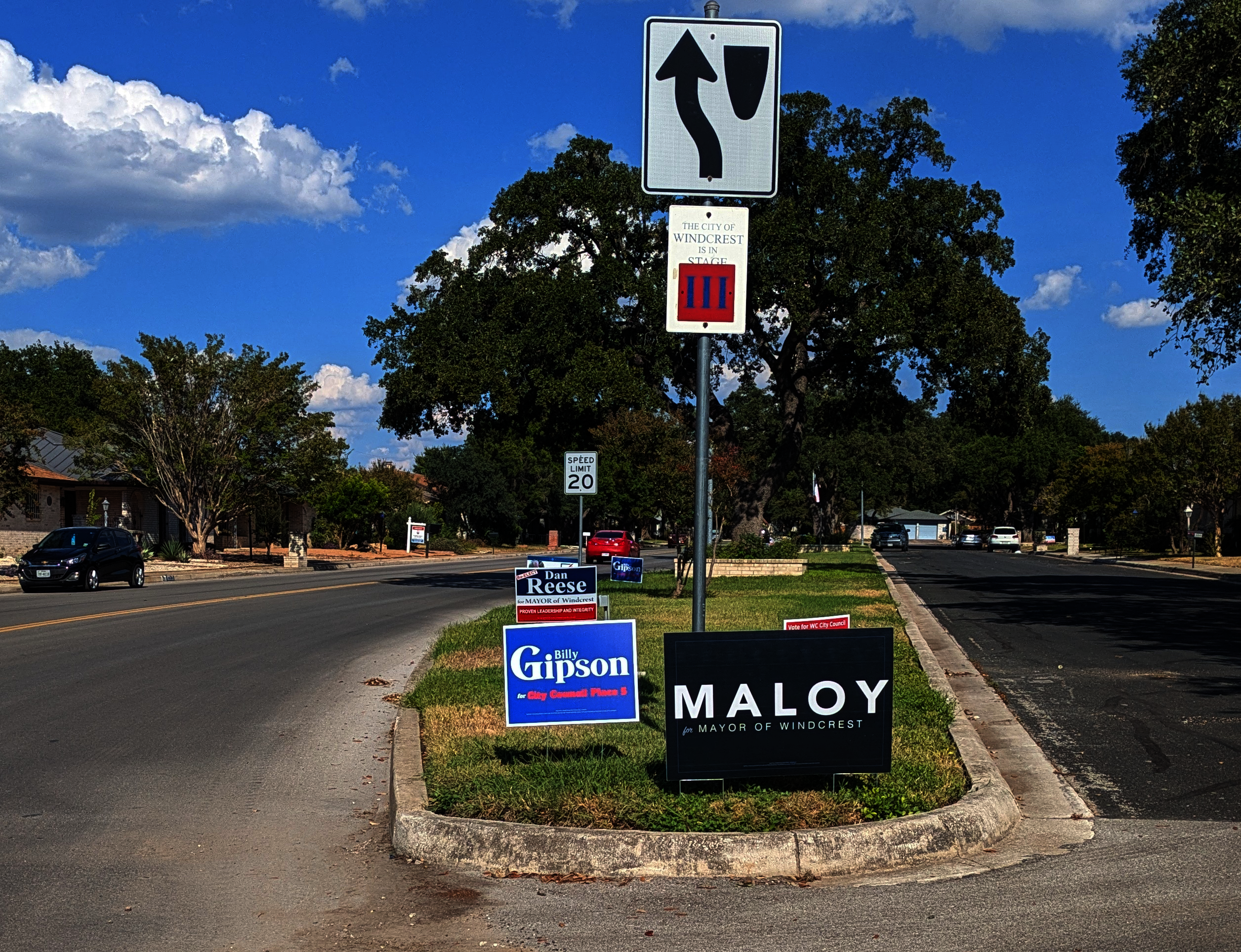 Windcrest political signs