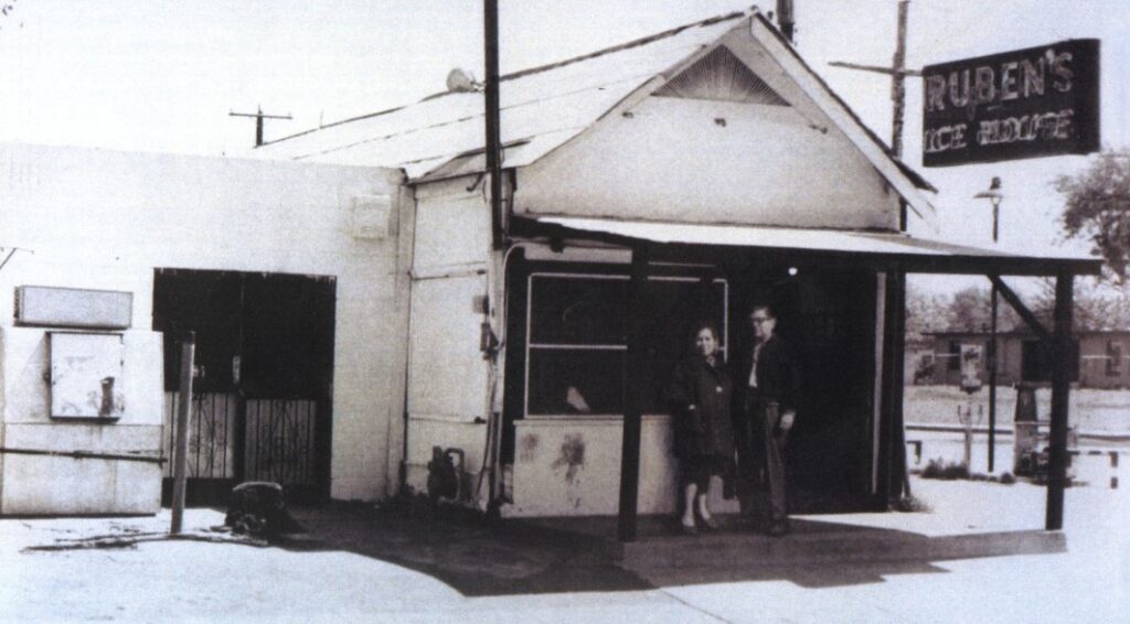 Manuel and Elida Reyes, Ruben's Ice House