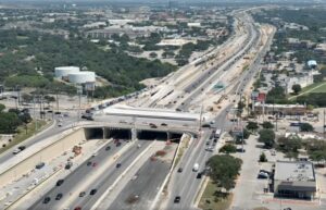 Loop 1604 eastbound at Blanco