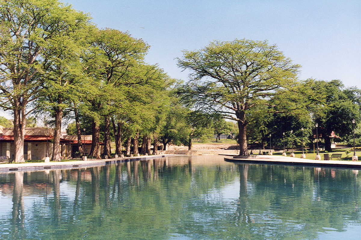 Downtown Reeds Spring News Briefs (Sept. 30): San Antonio airport secures $43M in grants; San ...